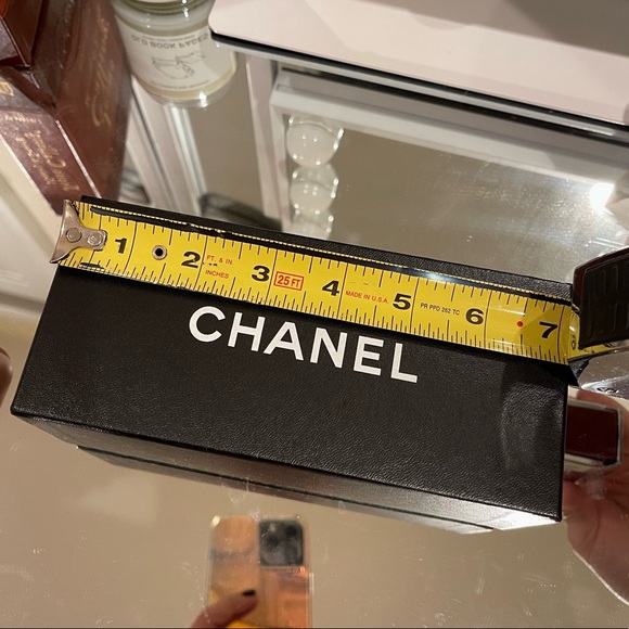 CHANEL empty sunglass case with booklet - Picture 4 of 6